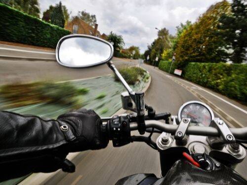 Wskazówki dotyczące bezpiecznej jazdy motocyklem